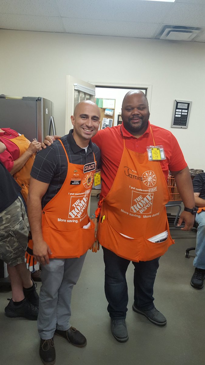 jenns2614's tweet photo. Another bittersweet good-bye &amp; congrats to newly promoted ASM James. We are soo proud of you * wish you good luck @HDQuincy2670 @bob_lundy @jairoanaranjo1  @lisa_lisadow @JasonArigoni @Lisachiras https://t.co/Mm7auV3D22