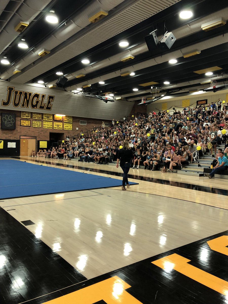 GilbertHSTigers's tweet image. Thank you Mayor Daniels,        Mr.  McCord, Ms. Ciccarone and Ms. Schubert for your inspirational words and support!  #classof2022 #OnwardTigers