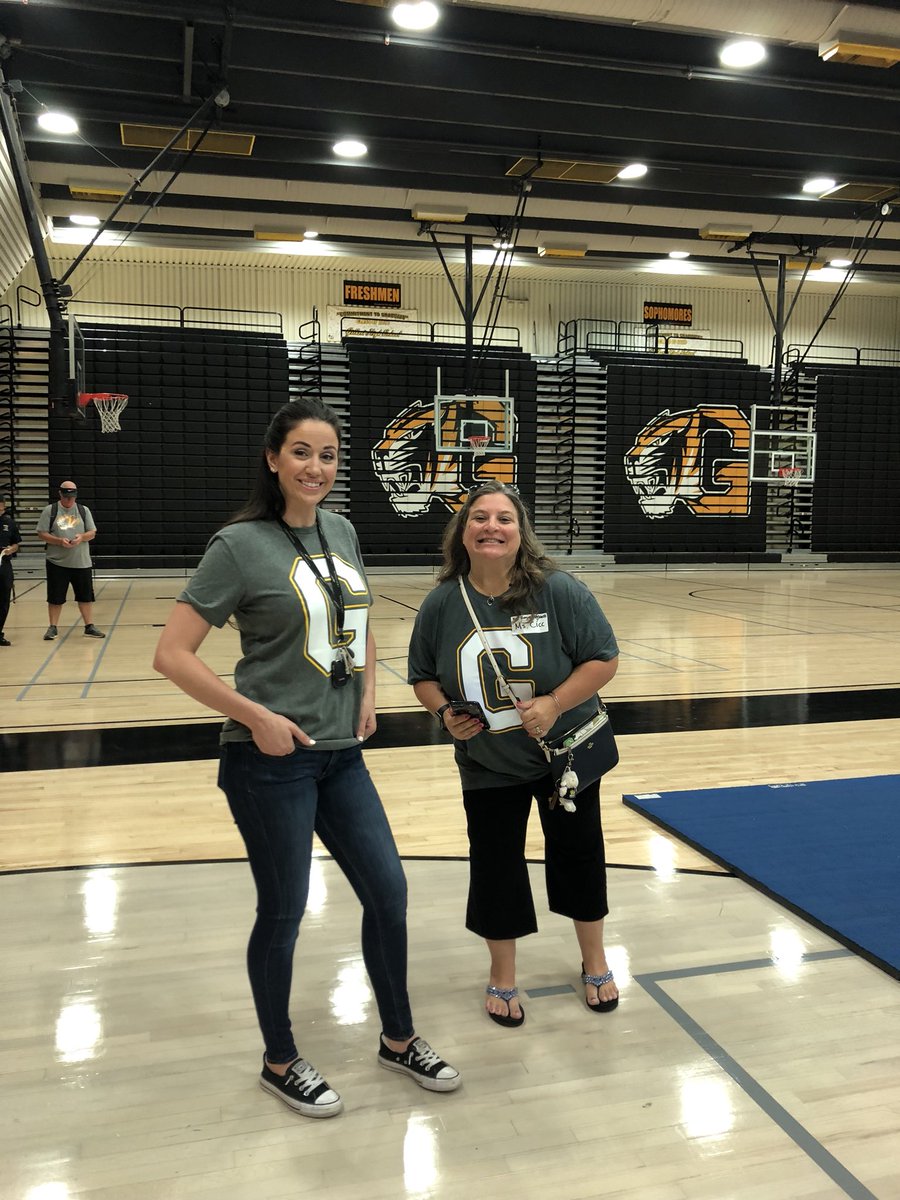 GilbertHSTigers's tweet image. Thank you Mayor Daniels,        Mr.  McCord, Ms. Ciccarone and Ms. Schubert for your inspirational words and support!  #classof2022 #OnwardTigers