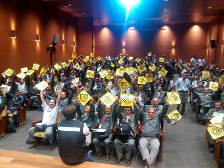 SUMAndo_SITP's tweet photo. Mantener la distancia de seguridad, salva vidas. 👍🚍
#SumandoAlCambio #TP80 #SumandoMovilidad https://t.co/YziP5VQpn1