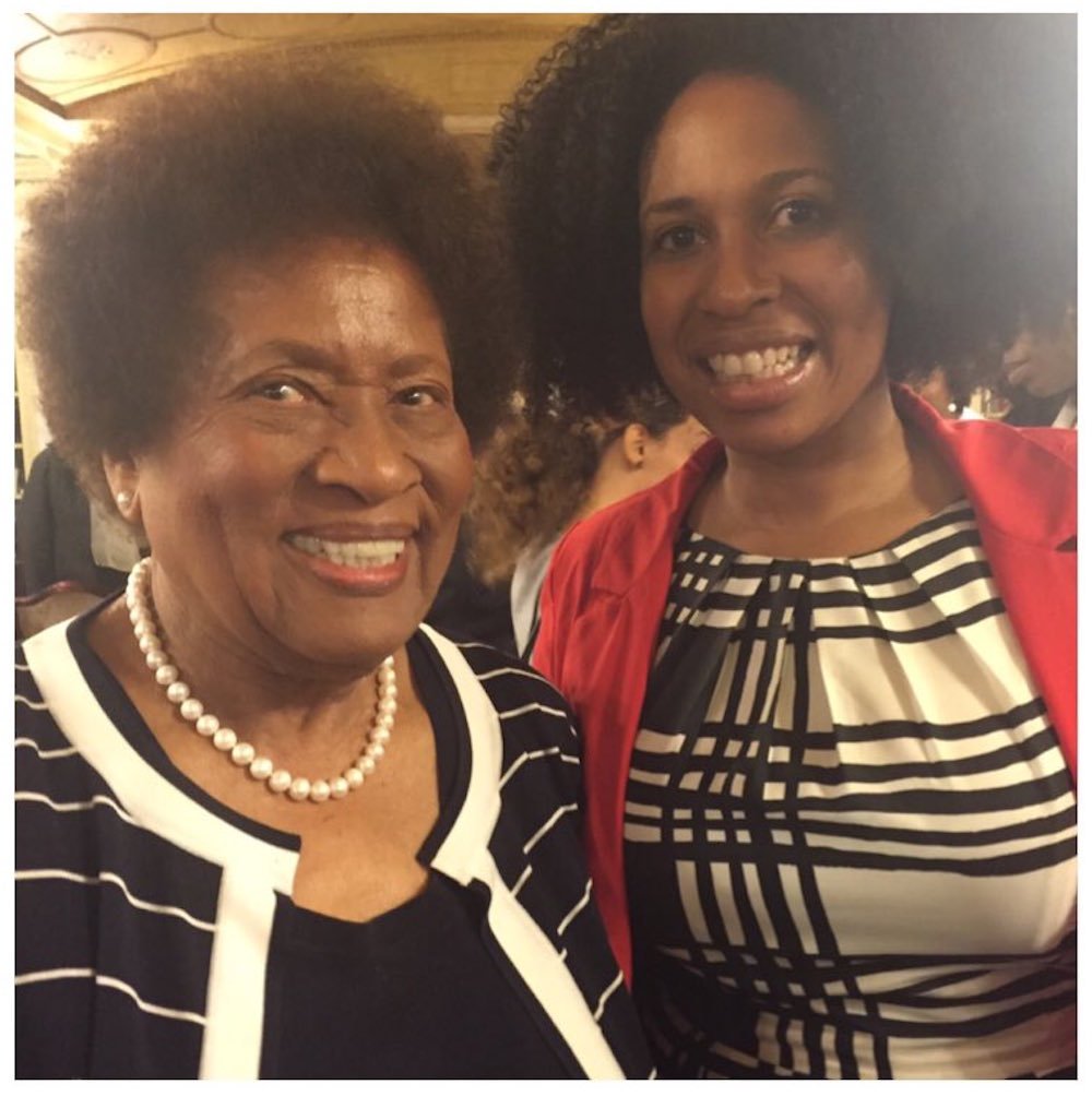 BlkWmnMDArchive's tweet image. .@DrAlethaMaybank shares her inspirational meeting with Dr Joycelyn Elders during her radio interview with Michelle Materre @mmspeaks bit.ly/2uUxRR9
@ChangingSTEM #ChangingTheFaceOfSTEM #STEM  #BlackWomenInMedicine