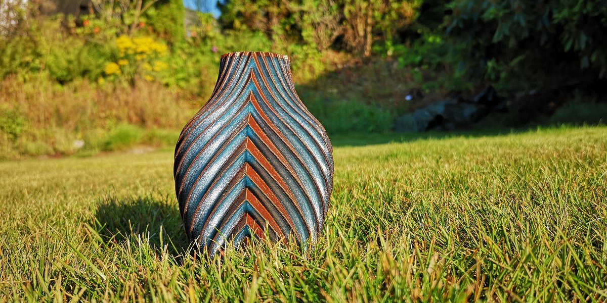 E3printable's tweet photo. Chromatic Vase by MakeAnything on https://t.co/b9PBBfAnRS. Printed in EasyPrint Bronze and Fillamentum Crystal Clear Iceland Blue on Craftbot 3. #makeanything #vase #easyprint  #bronze #dualprint #craftbot3 #3dprinted #3dprint #fun  #3dprinter #fillamentum #crystal #myminifactory https://t.co/dPpoVvyeTj