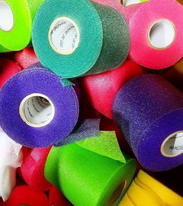 ArrowheadTape's tweet photo. 🙌READY FOR THE WEEK. Aaaaallll the colors! Our athletic pre-wrap comes in many colors, but is all proudly Made in the U.S.A. . . #mondaymotivation #youcandoit #trainhard #noexcuses #ready #athletictape #prewrap #gymlife #fitlife #… https://t.co/EOLPr7NJsj https://t.co/hUIcU9CiGF