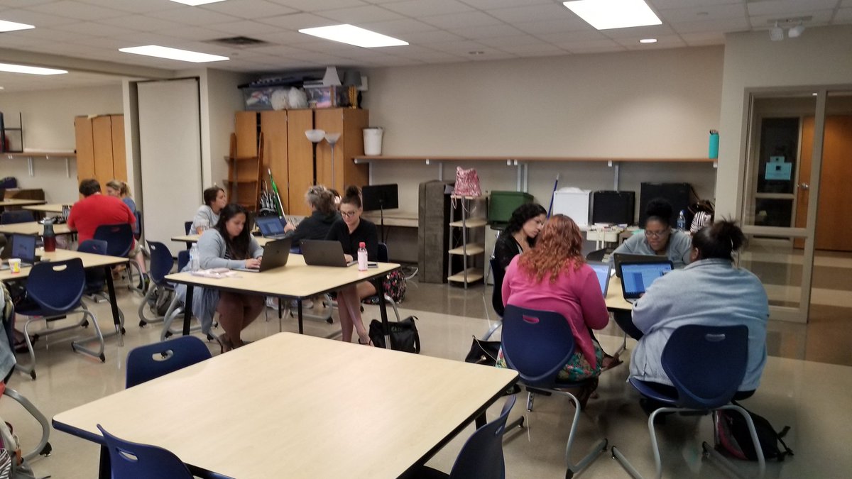 Diving into thinking about 1:1 classroom management with devices. <a href="/CHSchools_Indy/">Christel House Indianapolis</a> #WeAreFiveStar