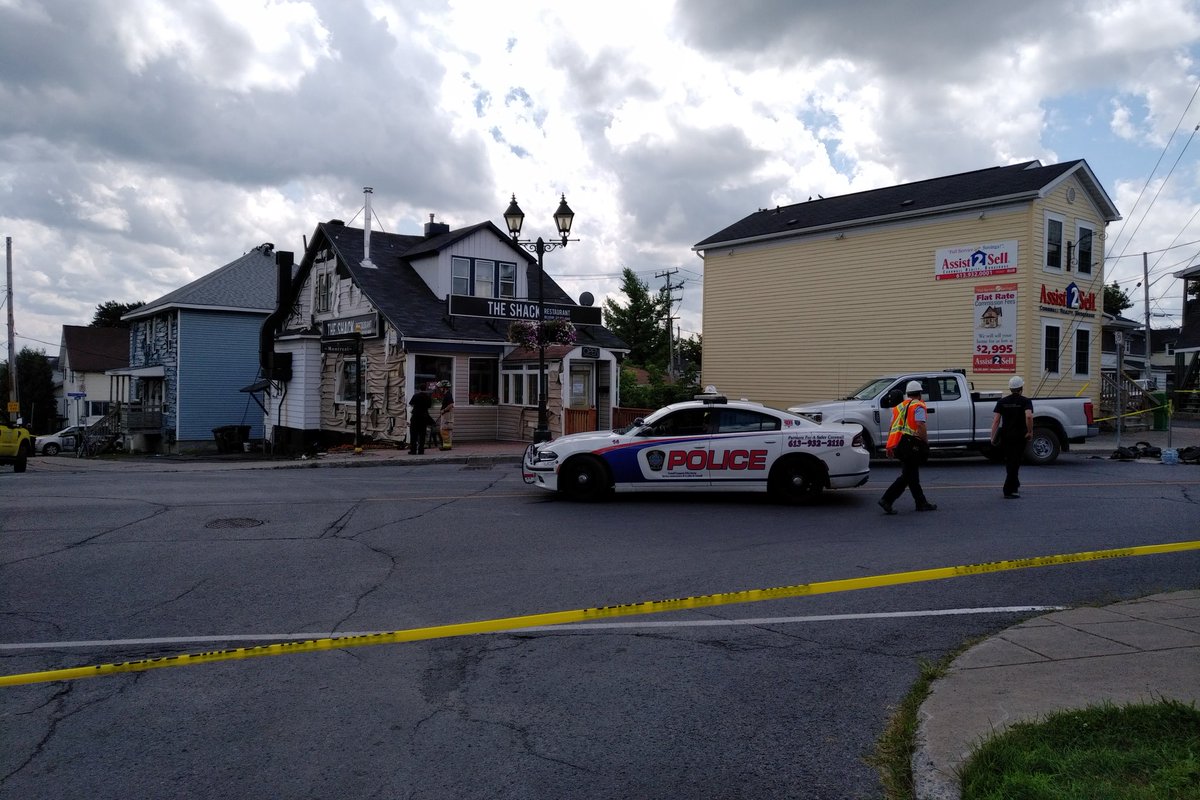 Bill here. Down at the scene here this afternoon. Police are holding the scene. https://t.co/nVBr1Lc4eq