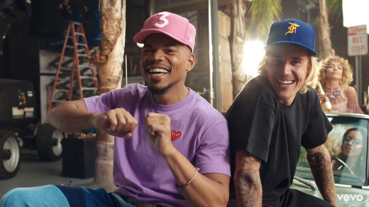 Eu estou fora de mim com esse clipe! Justin com esse jeitinho dele e fazendo as dancinhas é o melhor. E os sorrisos então... muito perfeito.
#NoBrainerOutTODAY