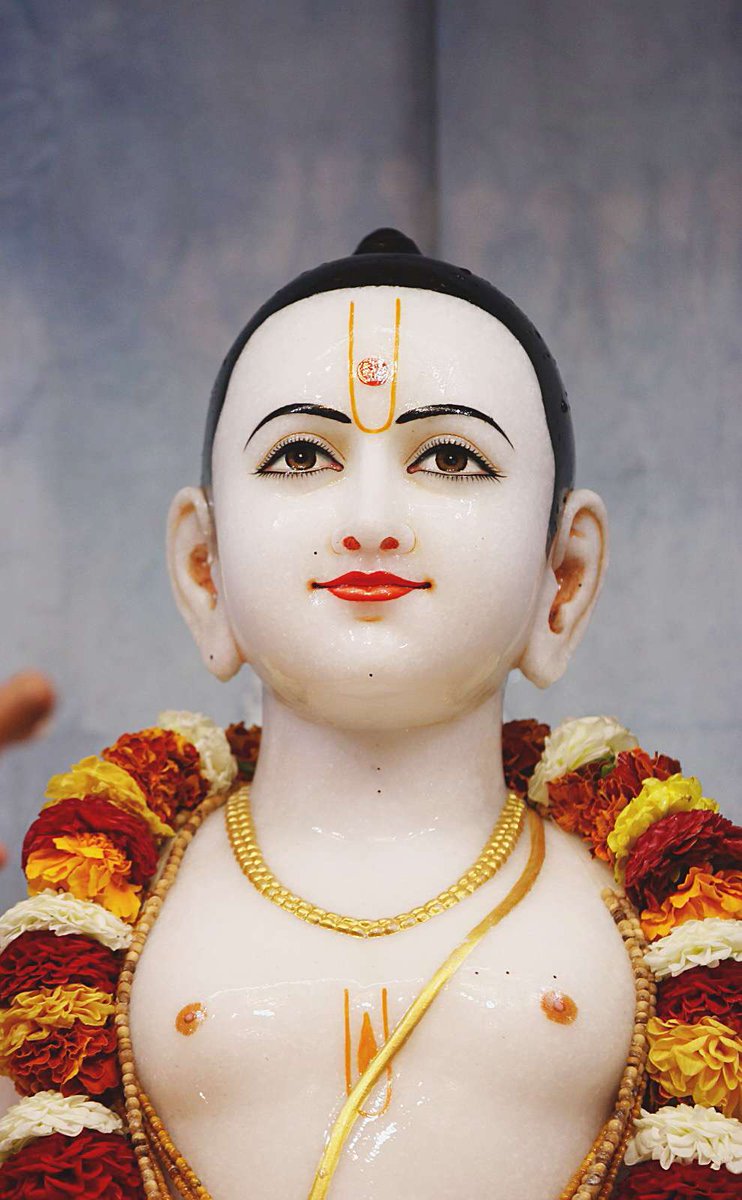 WoolwichTemple's tweet photo. On this auspicious day of Guru Purnima, on behalf of everyone at Woolwich Mandir, we would like to wish @WillesdenTemple Ghanshyam Maharaj a very Happy 30th Birthday! We hope He continues to shower His blessings to all haribhaktos in Willesden and across the world.

#GM30 #SSTW https://t.co/0hVOgONfxx