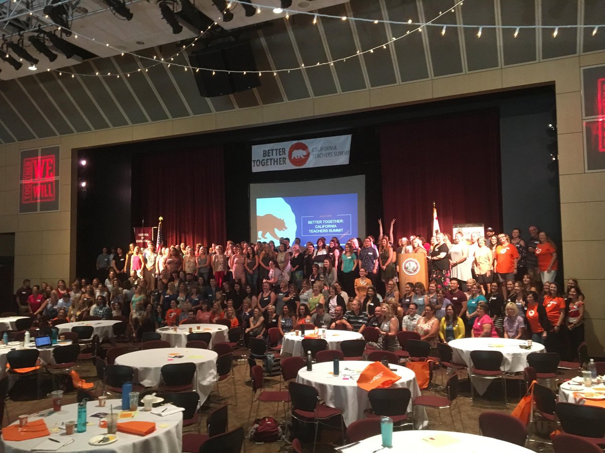 chicostatesoe's tweet photo. @chicostate #BetterTogetherCA Selfie!! π©βπ«π¨βπ«ππ #WeAreChico #ChicoStateSOE #ChicoState #TeachCSUChio https://t.co/8byQlfpJIw