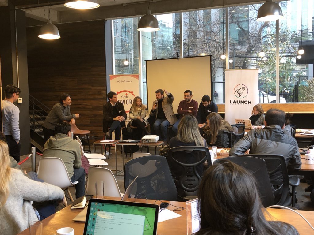HugoMartinezFM's tweet image. Muy buen Panel en el Encuentro @ChileCowork !!! Hablamos de la importancia de los gremios y los #Coworks en 🇨🇱. Gracias por la invitación y a @LaunchCoworking por prestar la 🏠!!!