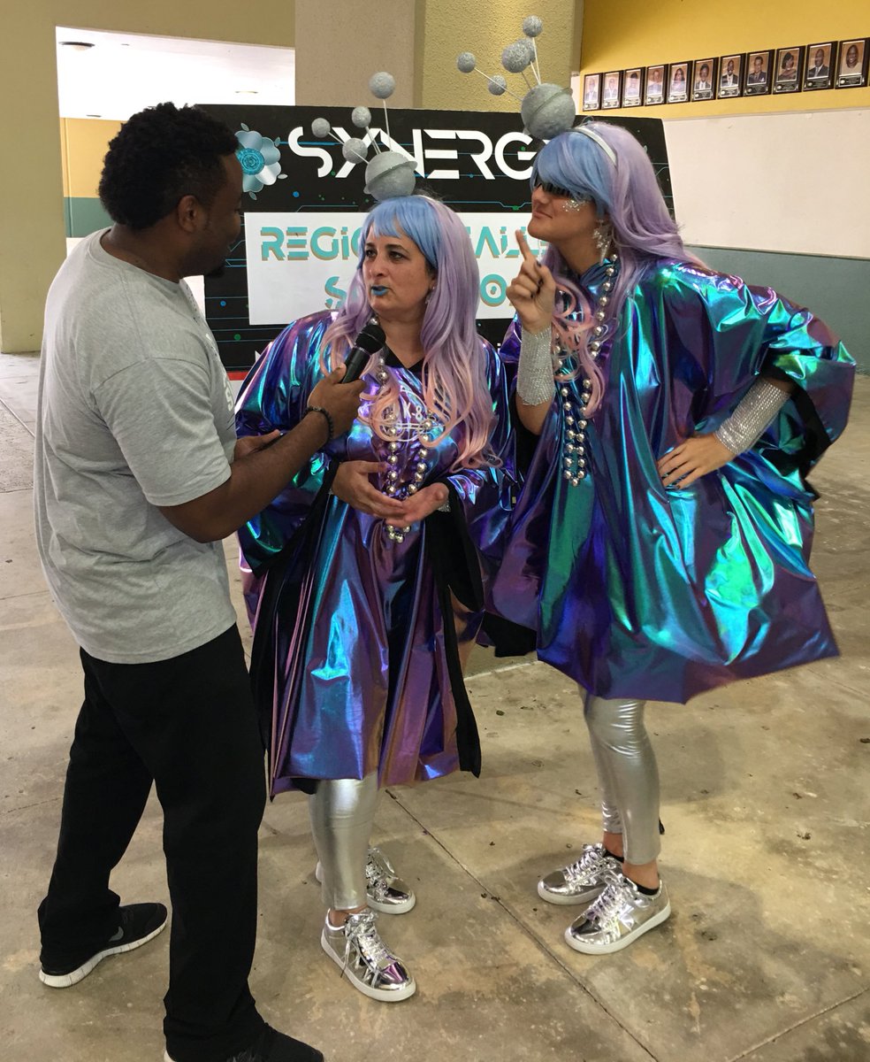CampbellDriveK8's tweet photo. INTERVIEW on Day 3 and Campbell Drive is in it to win it ππππΈπ #CDK8KidsoftheFuture @MiamiSup @MiamiCAO @MDCPSSouth
@SynergyMDCPS @David_K_Moore
#SROStrong
#SouthRegionNumberOne
#catchtheBLUEwave
#returningchamps
#Synergy2018
#CreatingtheFuture https://t.co/ftE0v8YmhK