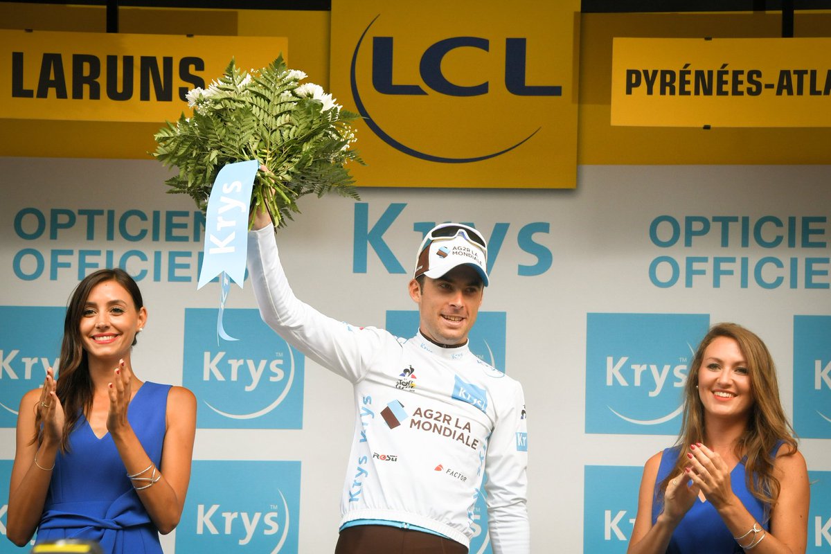 opticiens_krys's tweet photo. #Concours RT + follow pour remporter votre #MaillotBlancKrys dédicacé par @p_latour 🎁 !

(© ASO) #TDF2018 https://t.co/QrYKi0RXgV