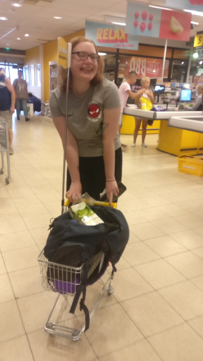 ProostFromTheS's tweet photo. Shopping in the Netherlands #DutchDelicacy #roverway2018 https://t.co/rbdQJXWkC8