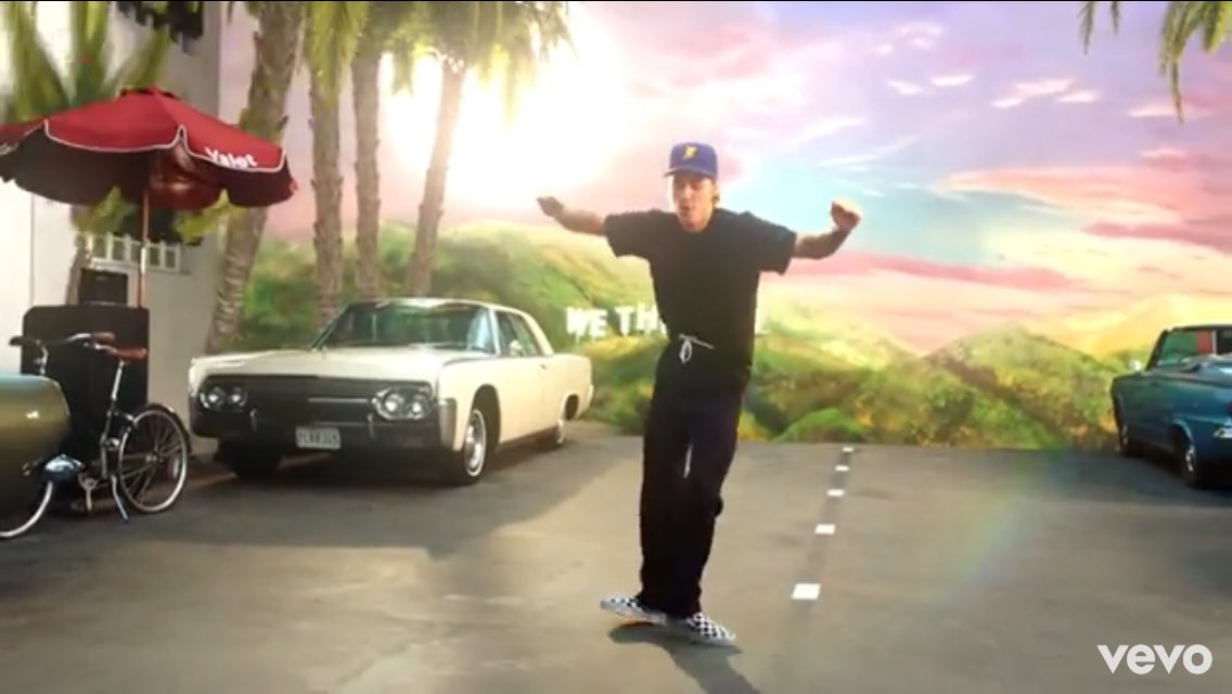ibeliebersmx's tweet photo. NO SUPERO LOS BAILES DE JUSTIN 🤤 #NoBrainerOutTODAY https://t.co/DS5WJj5Q0p