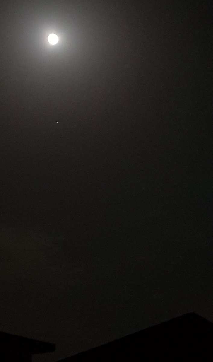 javerias's tweet photo. Mars and Moon
اور تم اپنے رب کی کون کون سی نعمتوں کو جھٹلاو گے
#mobileimage #lunareclipse https://t.co/0GAl0kIJ95