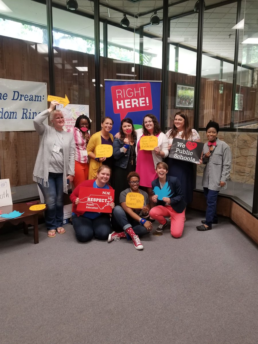 enbiggs's tweet photo. @NCAE_CCLT the bees are buzzing for shifts in educational leadership and instruction. #ILIBees #NCAEILI #ncae https://t.co/wIOVreTM46