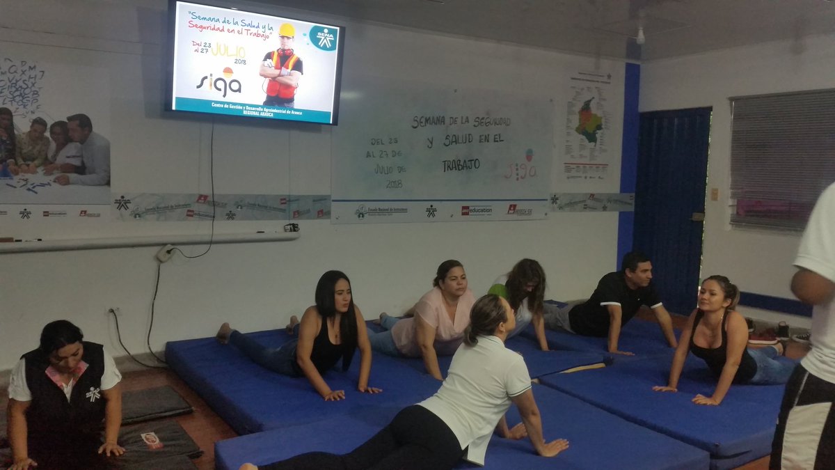 EuniceVillamiz6's tweet photo. @GRUPOSSTSENA  últimas actividades de la semana de la salud. (YOGA y Día sin carro y sin moto. Regional Arauca. https://t.co/pdQRQ9c8fx