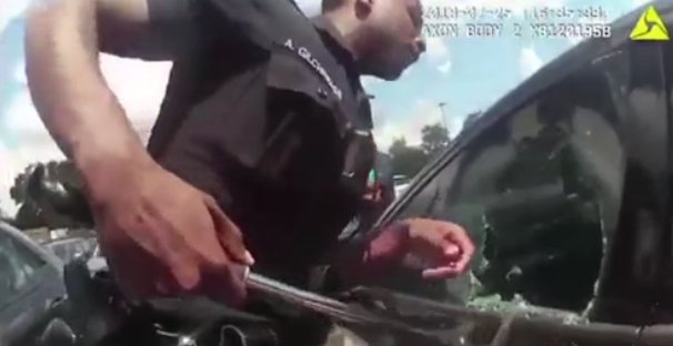 CBSSoutheast's tweet image. CAUGHT ON CAMERA: An Atlanta police officer is being hailed a hero after he rescued a one-year-old child locked in a hot car. The little girl's grandmother accidentally dropped her keys in her vehicle while loading groceries. (HANDOUT) FRI0164
