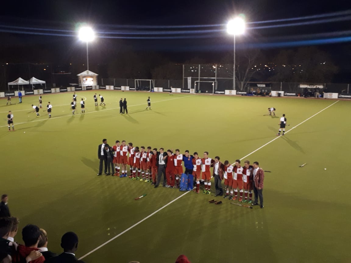 KingEdVIISchool's tweet photo. #RedSpiritShared #DerbyHockey @KingEdVIISchool vs @jeppeboys under lights - always a hard fought fixture #tradition #history #topschools #prideandpassion https://t.co/0uz82LxVNk