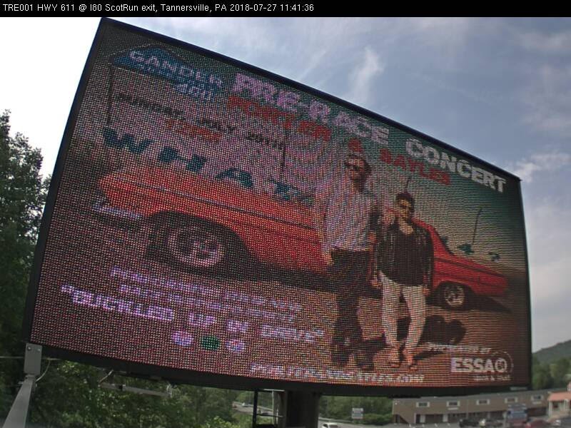 porterandsayles's tweet photo. Hey #Portsaylers! It's #Raceweekend @poconoraceway! Make sure you tweet at us if you see our Billboard on your way! We're singing the #SaturdayBlockParty #PreRaceConcert #NationalAnthem https://t.co/OG5xYwXT0d