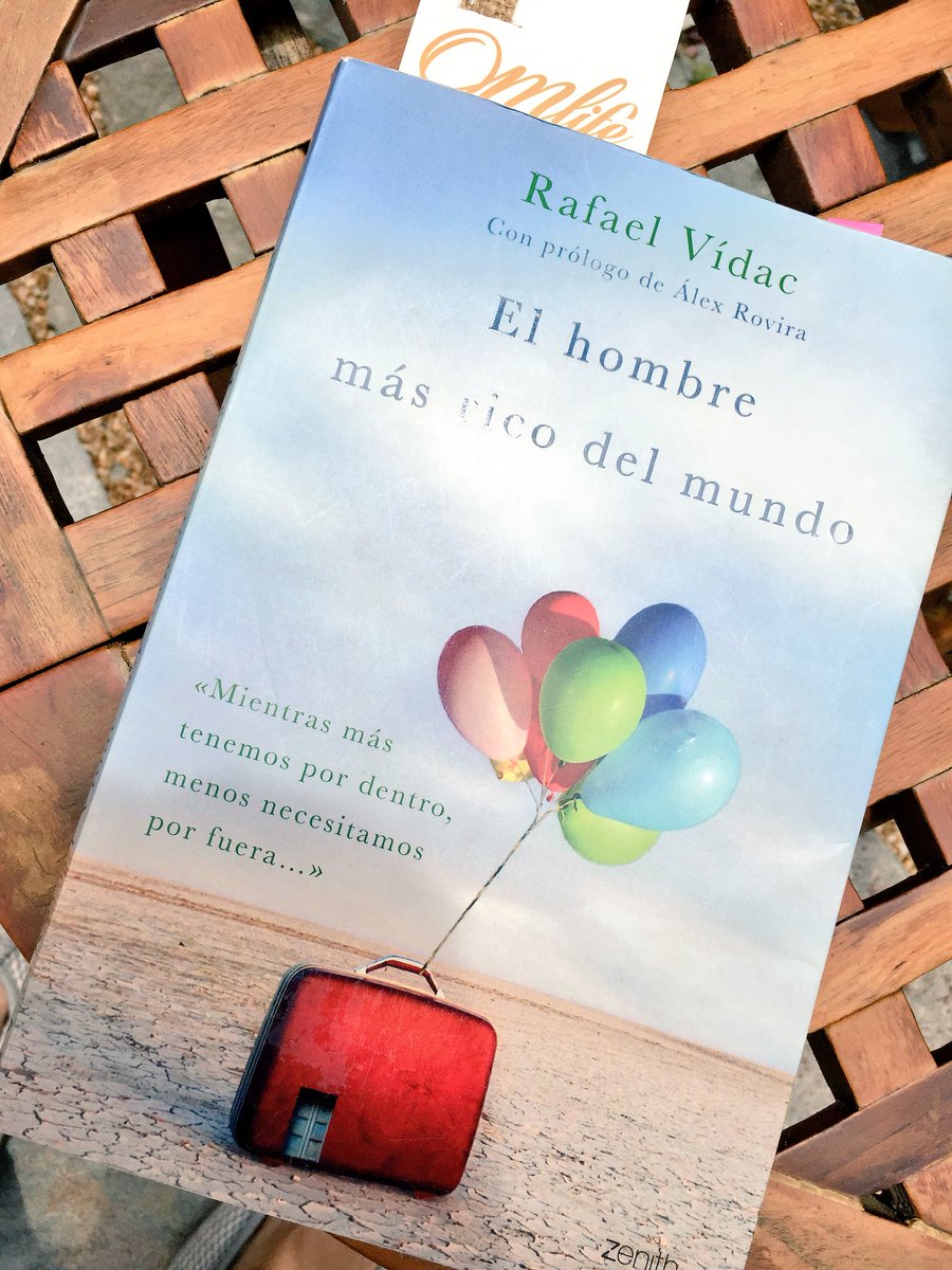 mividaOm's tweet photo. “No importa lo inhóspito que sea el paisaje, no importa lo desesperada que sea la situación, ni lo doloroso que sea lo que sintamos. La vida siempre está ahí. Y donde hay vida, hay esperanza” @Rafael_Vidac #ElHombreMásRicoDelMundo https://t.co/B3MybkDRvL