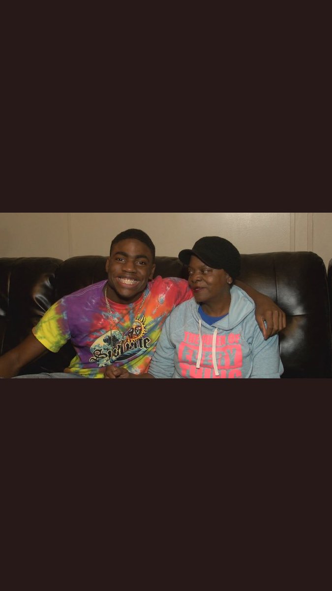TraiGardner's tweet photo. Had too give my granny some reassurance just in case she forgot why I was out here grinding. This my rock &amp; soul. I love this woman with all my heart. She been with me for 18 strong years. Watch how I repay her❤️❤️ https://t.co/3Za59zsV9S