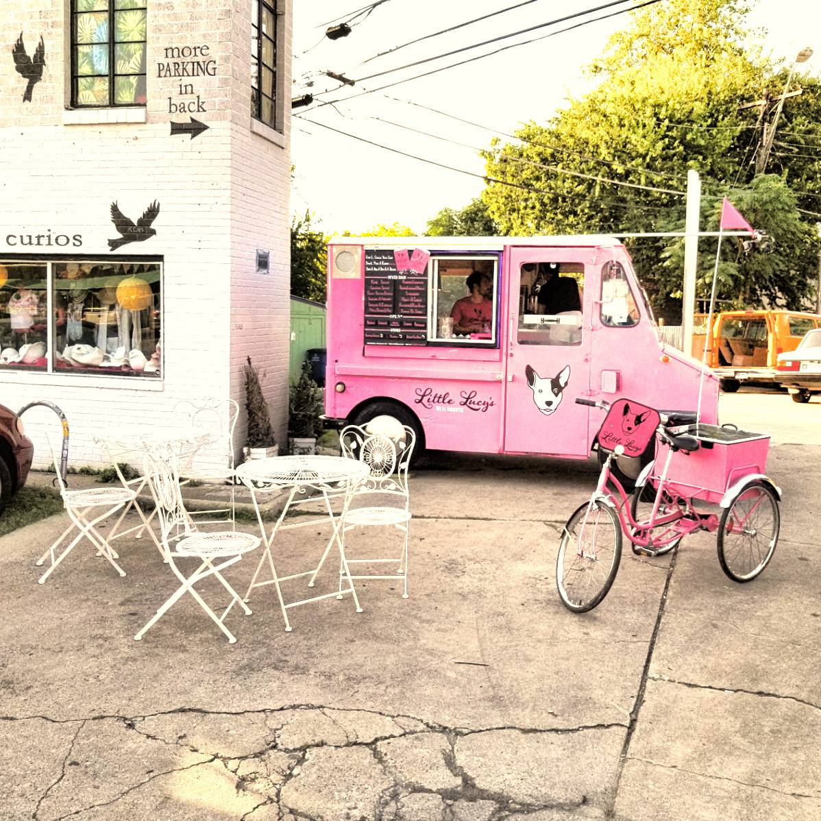 LoveLittleLucys's tweet photo. Come visit us at πππ©ur new location on #NorthLoopATX in #HydeParkAustin. Now open 8am-10pm Mon-Fri & 8am-Midnight or later on the weekends π #AustinEats #LittleLucys https://t.co/Mi7dXccFP6