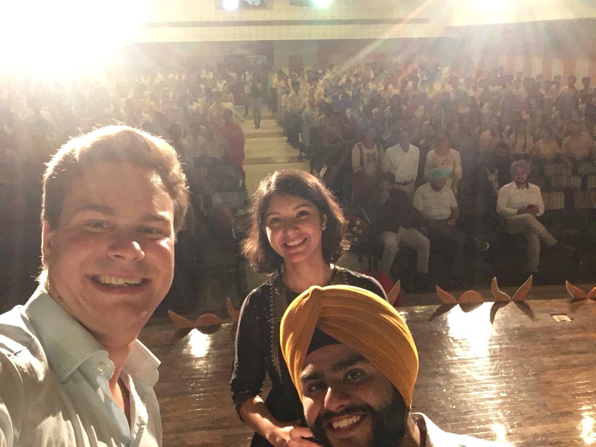 What an amazing session during the event organized by <a href="/shapersCHD/">Global Shapers - Chd</a> and <a href="/MindBatteries/">Mind Batteries</a> : #MeetTheLeaders!
Inspiring students with fundamental #science and #research, with examples from #CERNKT
Thank you for this amazing opportunity! WHOA!!!