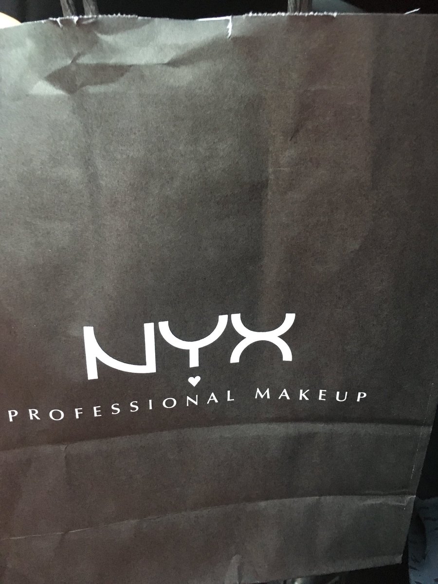 soniandlo's tweet photo. Ya visite la tienda @NYXcosmeticsMX en Santander! 😍 https://t.co/P2vYLPkWRv
