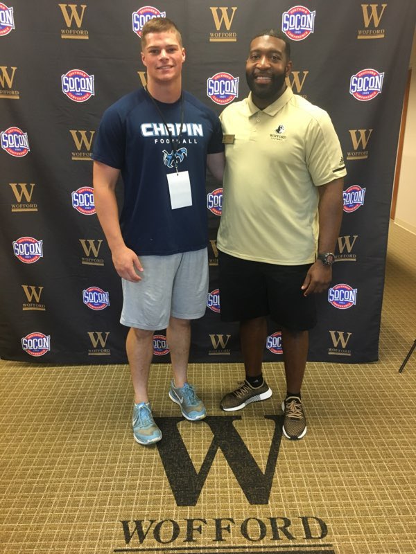 JacobDrag's tweet photo. Extremely blessed to receive a scholarship to play football at Wofford! @CoachASmith_ @CoachConklin @CoachSiefkes #Define19 https://t.co/uPKLytv2GZ