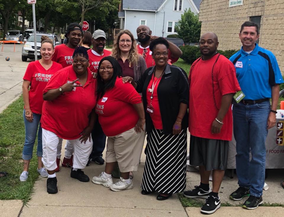 FriedensPantry's tweet photo. Last night we partnered with Northcott Neighborhood House to enjoy a community BBQ. There were so many people and organizations that came together to create such a beautiful evening... #thisisourcommunity
More photos: https://t.co/WikObTDOoQ https://t.co/lF8LAfPaT4