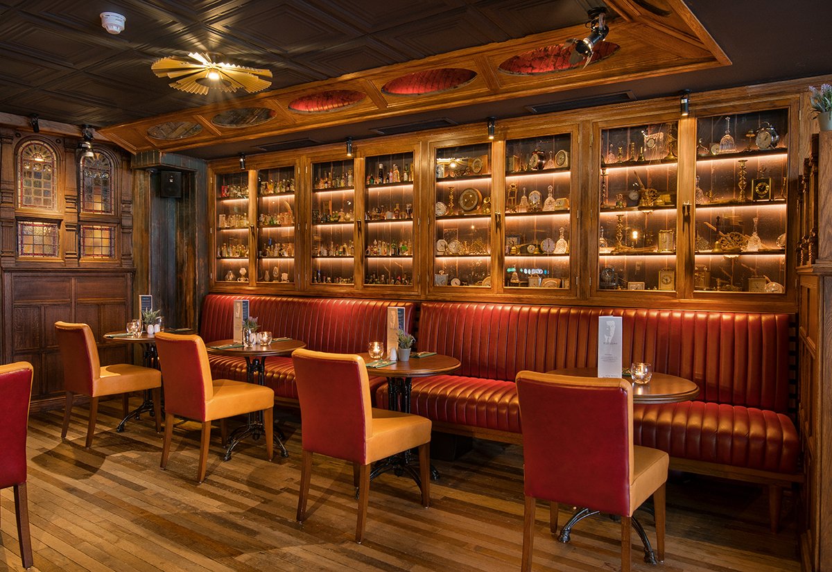 Come into the parlour... where old meets new.. we are ingrained and inspirited since 1755.. if only the walls could talk #Woodrows1755 #Drogheda #History