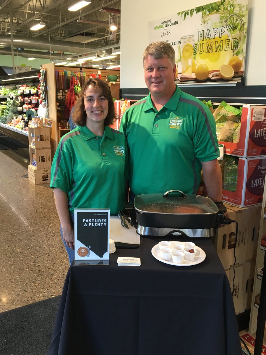 Thanks to everyone who attended yesterday’s #MM3DollarDinner for making it such a huge success! Special shout out to event partners <a href="/TripleCrown_BBQ/">Triple Crown BBQ</a>, <a href="/UptonsNaturals/">Upton's Naturals</a>, <a href="/pasturesaplenty/">Pastures A Plenty</a>, @AIFCSaintPaul, and East Side Table.