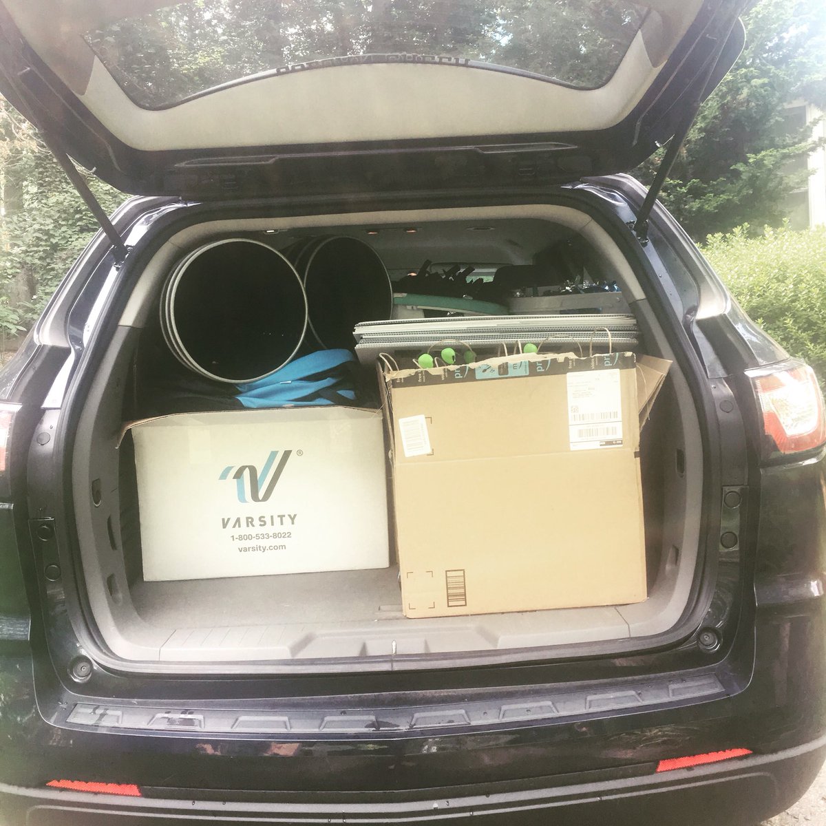 colgancheer's tweet photo. Coach B is all loaded up for cheer camp tomorrow! #ucacamp2018 #colgansharks #loadeddown #camporbust https://t.co/Krsp1LyF7D