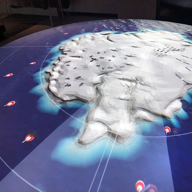 clayinteractive's tweet photo. Polar table looking good #houdini #unity3d #realtime #game #gamedev #kinect #gesture #realtime3d #antarctic #digitalinstallation #digital #clayinteractive https://t.co/kQgDp9YBEg https://t.co/96djaXvNQn