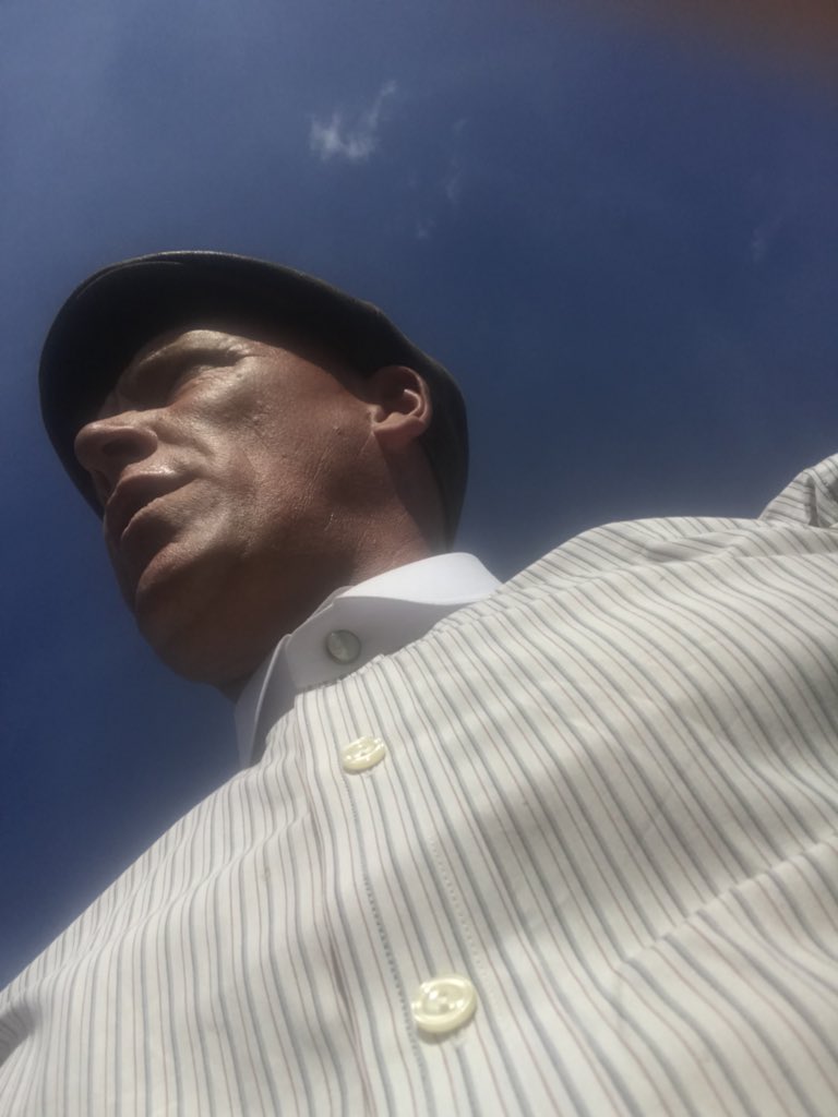 1GarethWynJones's tweet photo. @PacerCommander @BBCFOUR Itโs my wifeโs favourite series @ThePeakyBlinder so Iโm living her fantasy #BBCRWS https://t.co/rzSBJFtXmh