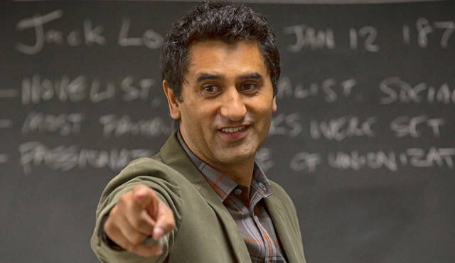 Wishing Cliff Curtis a very Happy Birthday today!  