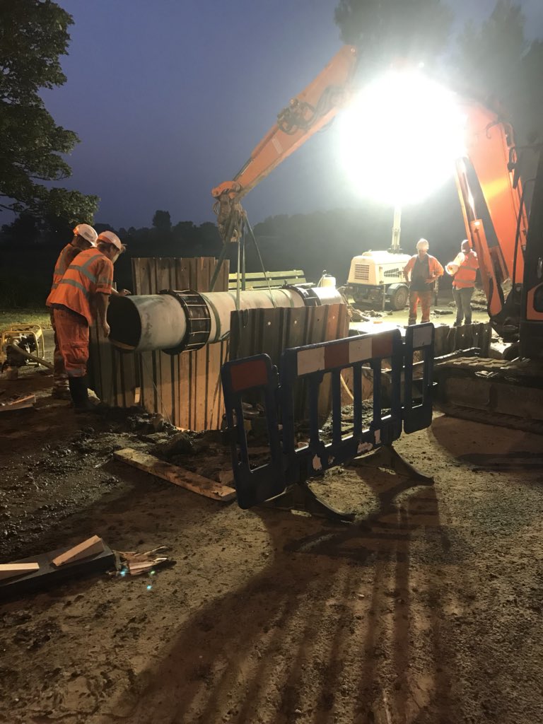 TroughtonNick's tweet photo. Busy few nights/days for @eswater_care @ESWH2O suffolk crews from being on standby and answering the call to repaired at 4:30 this morning brilliant effort #CaisterRoad #greatyarmouth https://t.co/wGkp4hPkTb