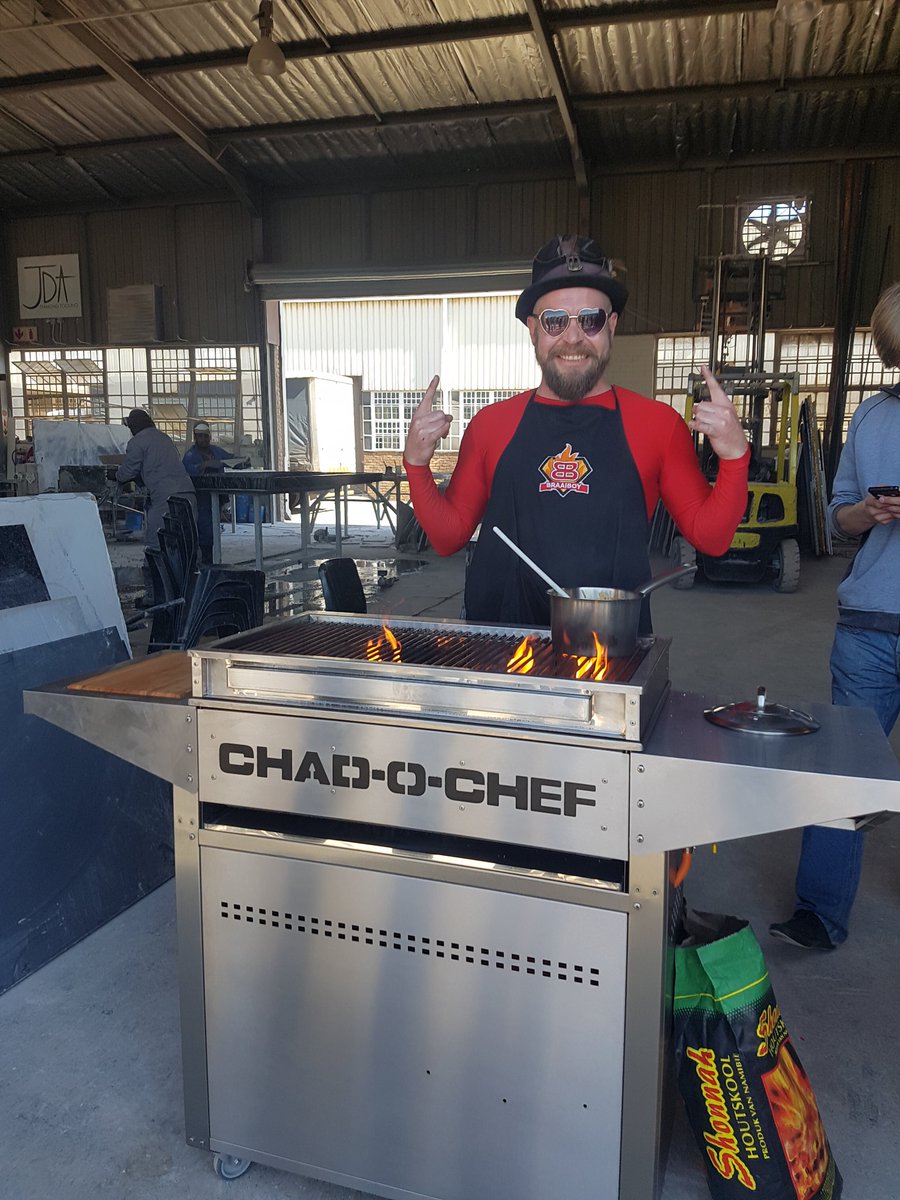 KitchenOutdoor's tweet image. Lekker braai at #Tectonicstone using a Sizzler Hybred from @Chad_O_Chef. A huge thanks to @BraaiBoy for working his super powers.