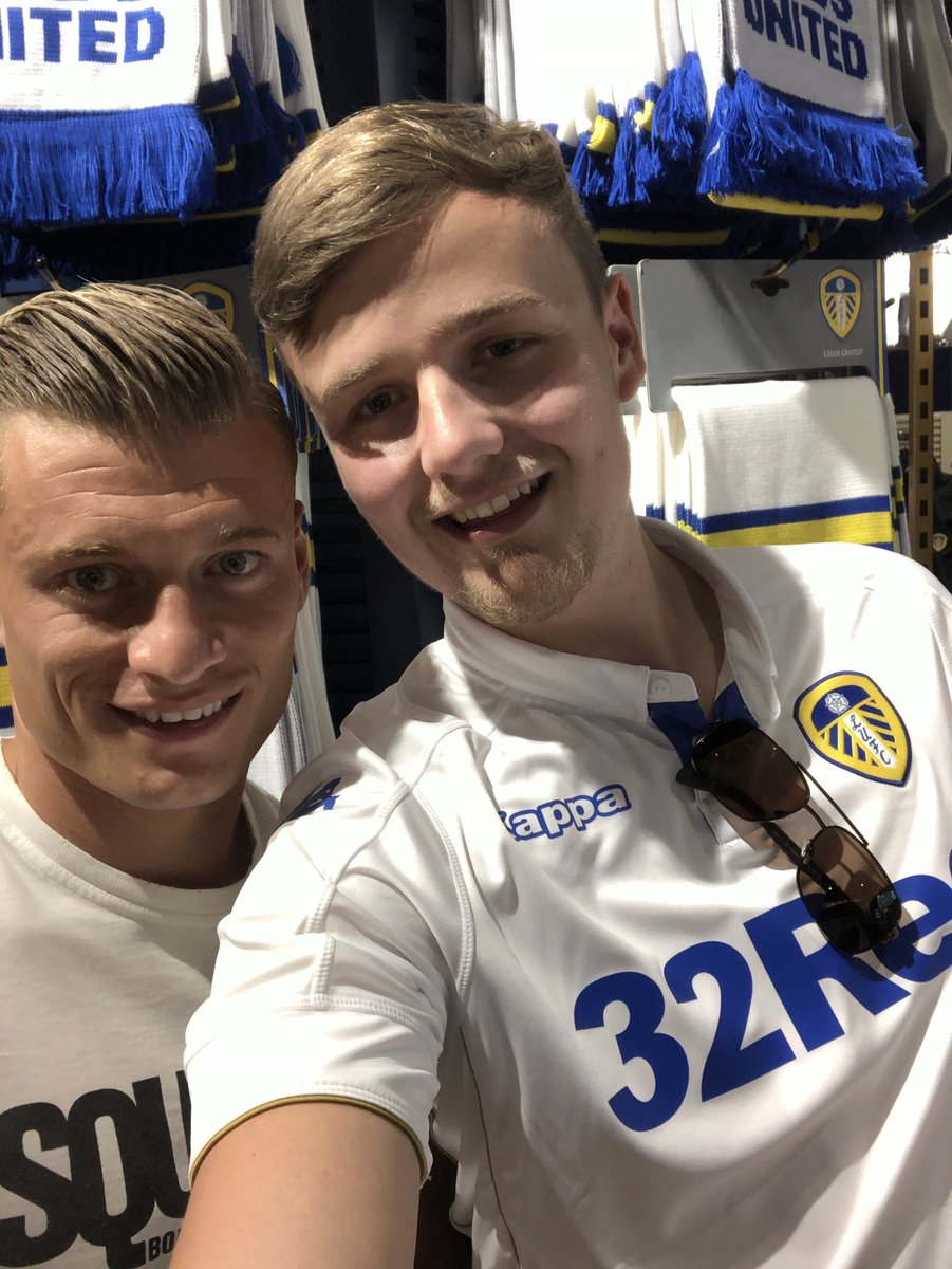 _Liamfoster97's tweet photo. #aylingsaidso Heard from the man himself ayling... cooper is captain @LUFC @LeedsUnitedYEP https://t.co/nI047LTKeD