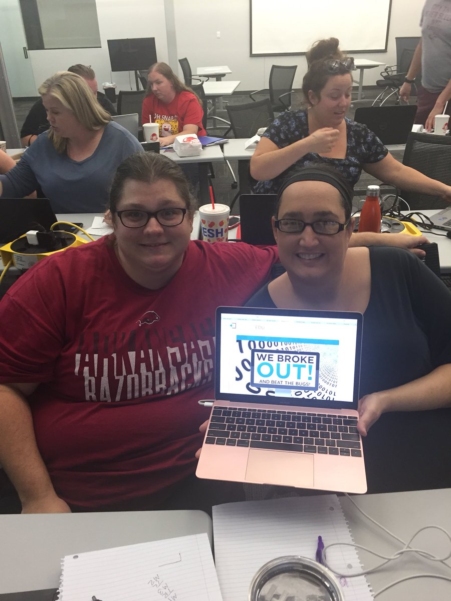 robertse10's tweet photo. We broke out!! #breakoutEDU #CSforAR https://t.co/jwpPVfXmU5