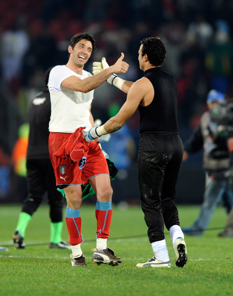 King_Fut's tweet photo. #FBF 🇪🇬Egypt became the first ever African side to beat Italy thanks to a beautiful header by Mohamed Homos https://t.co/widT442Ril