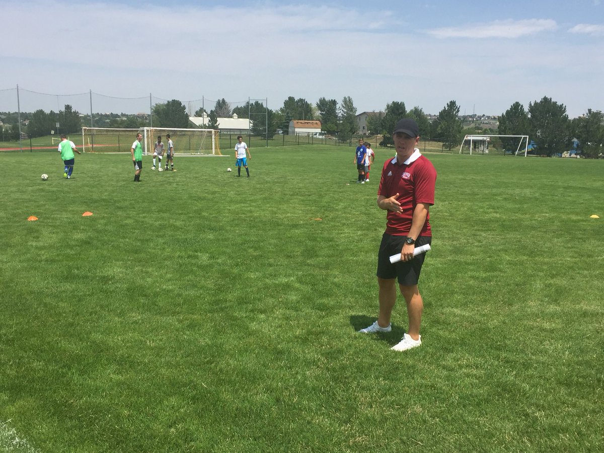 <a href="/DU_MSoccer/">Denver MSoccer</a> Coach Jamie Franks presenting to <a href="/CHSCA/">Colorado HS Coaches</a> coaches at multi sport coaching clinic.  Outstanding! #copreps