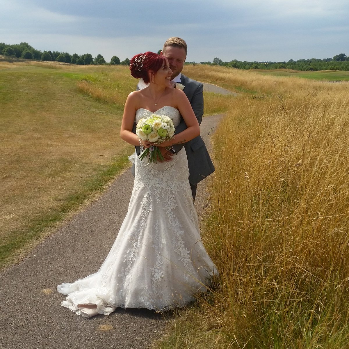 TOXWeddings's tweet photo. Hannie and Rob, you were absolutely adorable today. Congratulations! #mrandmrs #weddingday https://t.co/zIcDcfRZgU