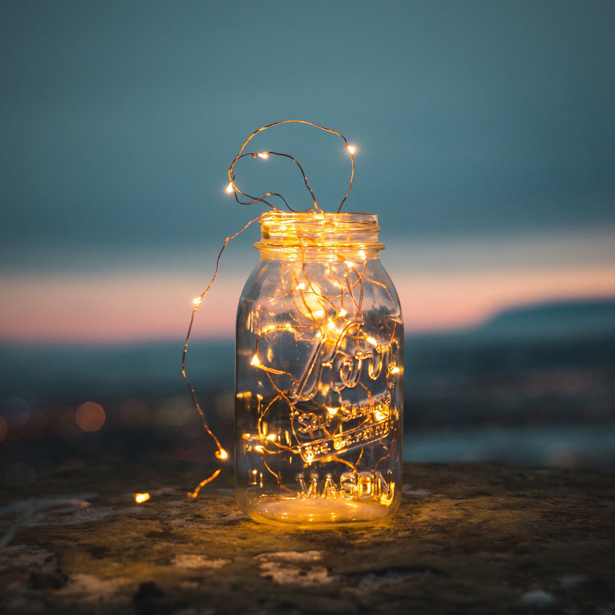 2Shopper's tweet image. Get crafty with these beautiful Copper Wire String Lights in Warm White. Perfect for room decor, weddings, cosplay, mason jars, small projects and more ✨ bit.ly/2ve0Hva