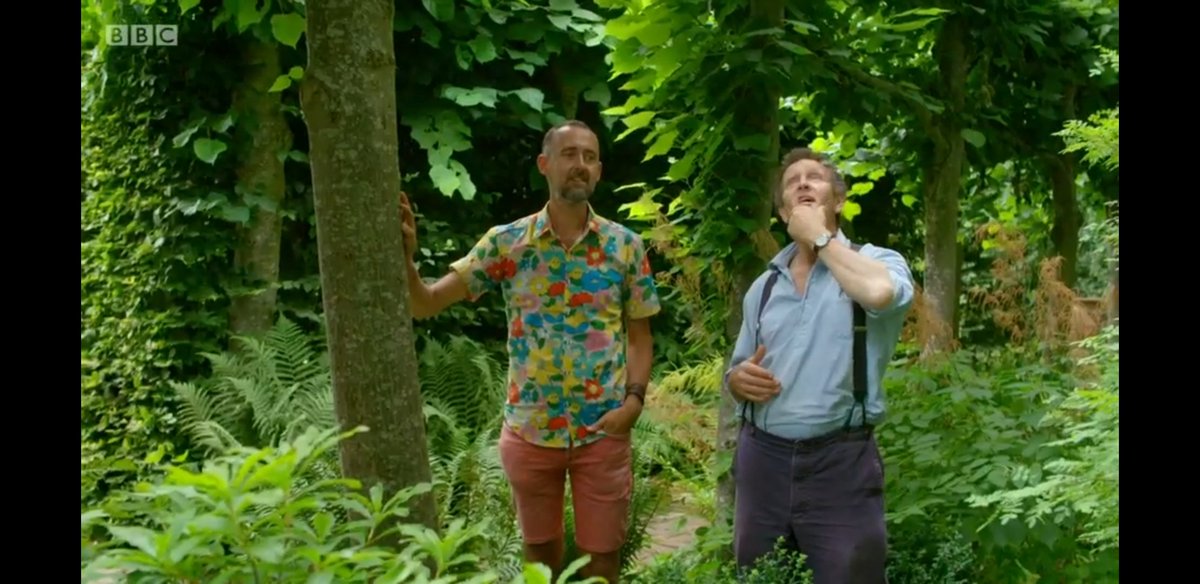 Nothing better than the opportunity to walk around a garden with another gardener to chat, compare, be inspired and to share advice and  experience. #GardenersWorld <a href="/GWandShows/">BBC Gardeners World</a>