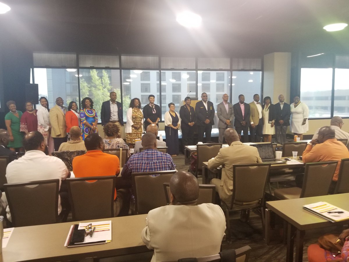 DrJermallWright's tweet photo. BCS welcomes 7 brand new principals, 7 principals w/a new assignment along with our newly minted Instructional Superintendents to our district @LeadEducateLift @BhamCitySchools #BCSRising https://t.co/eMdjCIUJdw
