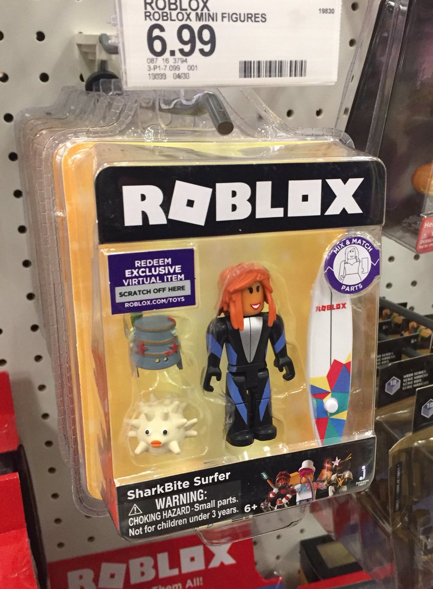 Greeism On Twitter The Royale High School Figure Scares Me - roblox 2018 royale high school enchantress figure with