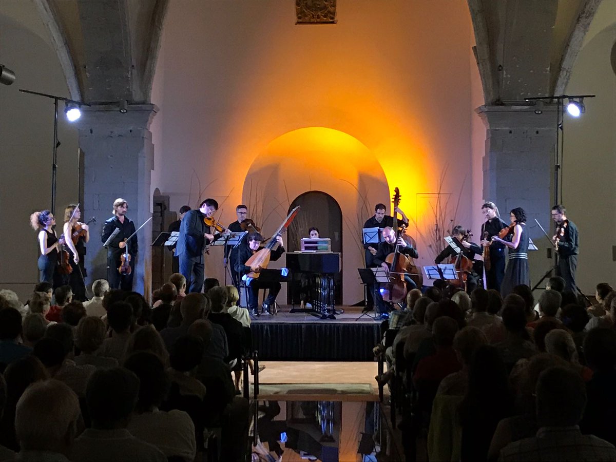 Festival_FeMAP's tweet photo. Gran acollida de públic a #Ripoll amb #PyrenaeusEnsemble @jespinaviolin i #Vivaldi al més pur estil #FeMAP2018, tant, que demà repetim a #Talló #Bellver que s'estrena al FeMAP! https://t.co/jXrPtoYgsl