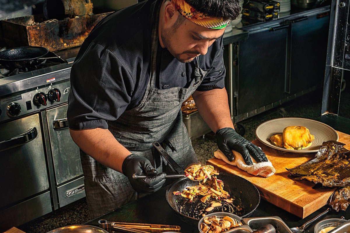 Eating in the South doesn't only include chicken and biscuits buff.ly/2OlNNUy