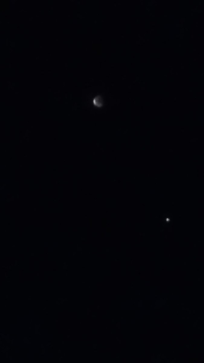 monica_cg76's tweet photo. #EclipseLunar  #EclipseTime #FamilyTime https://t.co/hUtzv7d229